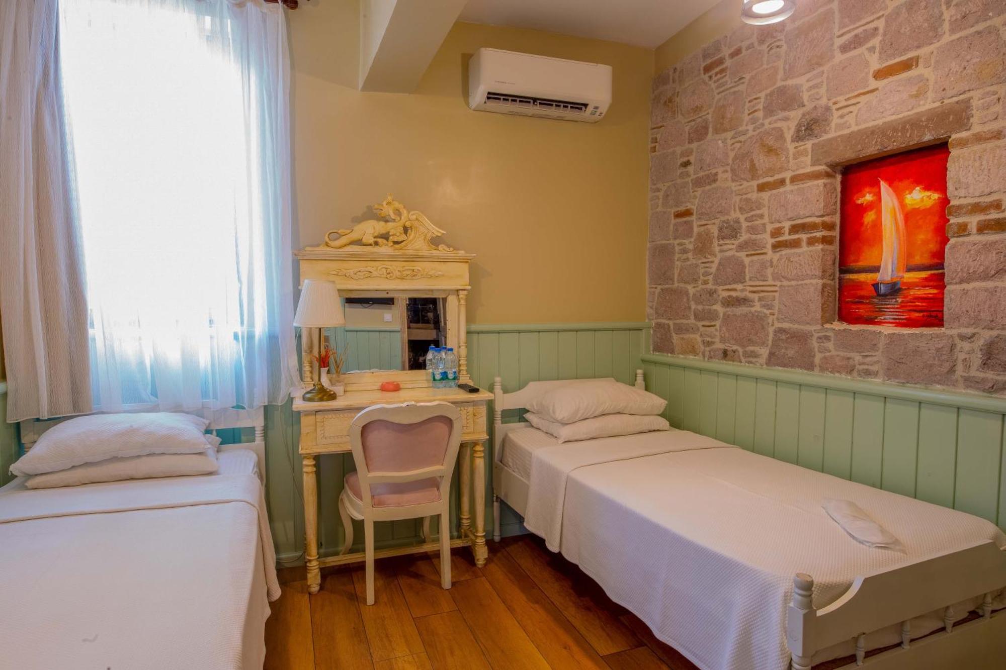 Cunda Mor Limon Otel Ayvalik Exterior photo
