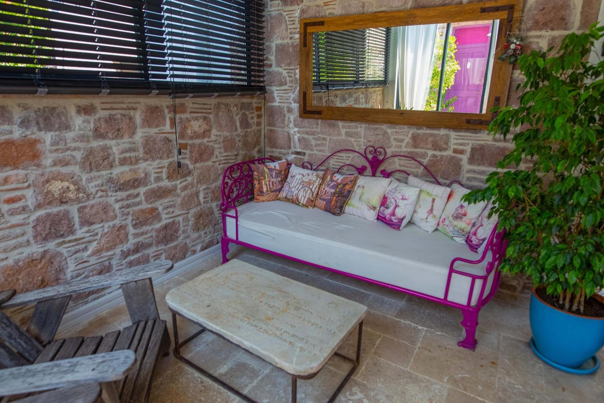 Cunda Mor Limon Otel Ayvalik Exterior photo